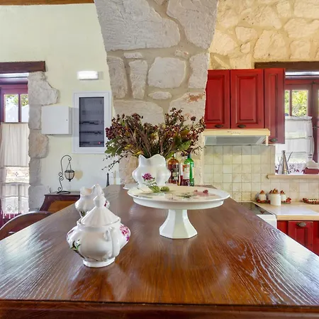 Villa Ira *