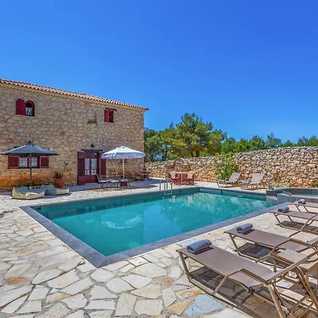 Villa Ira Agios Leon