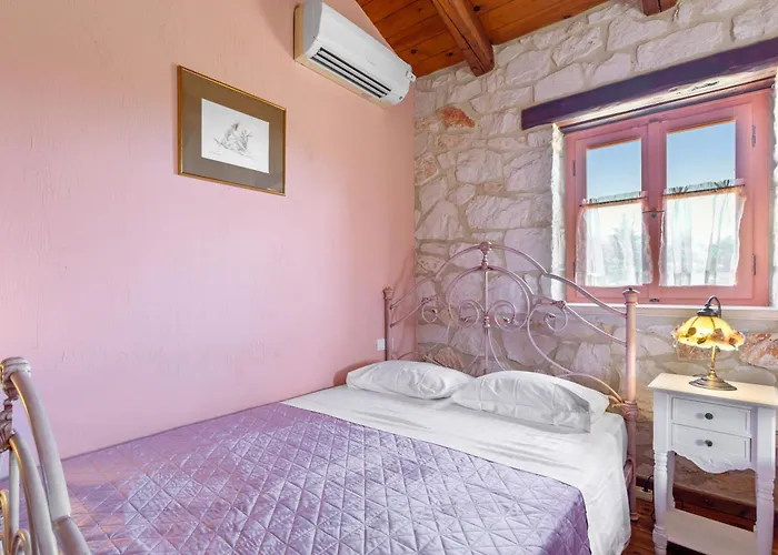 Villa Ira Agios Leon