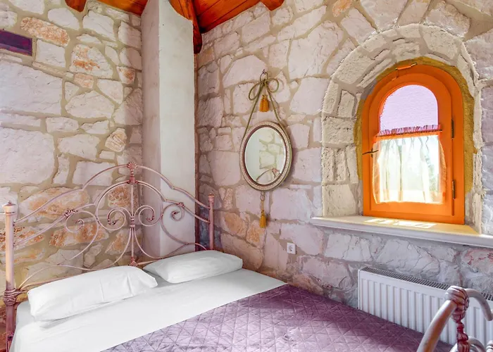 ヴィラ Ira Agios Leon